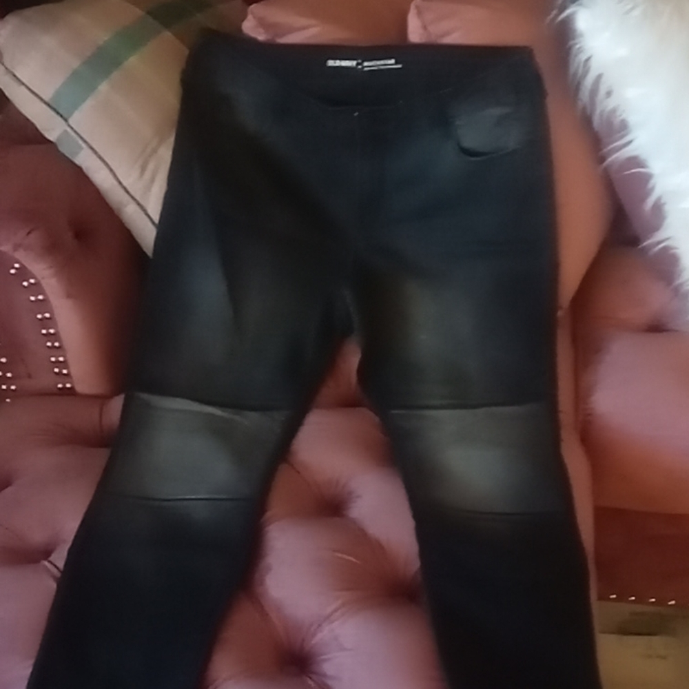 👖 The Perfect Black Jeans